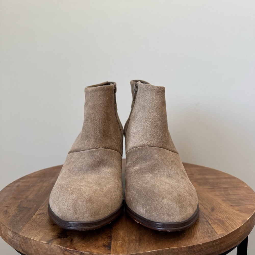 COCLICO Booties 37 US 7 - Picture 3 of 9